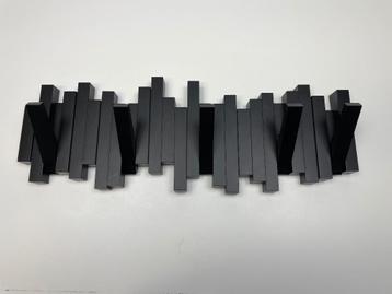 Umbre Stick wandkapstok beschikbaar voor biedingen