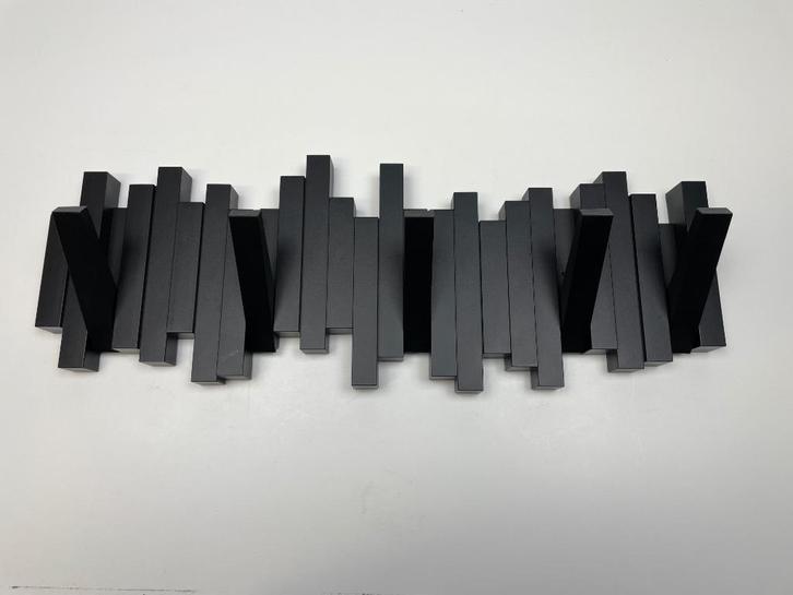 Umbre Stick wandkapstok, Huis en Inrichting, Woonaccessoires | Kapstokken, Zo goed als nieuw, Wandkapstok, Minder dan 100 cm, Hout