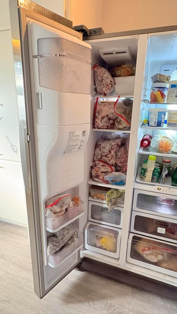 Samsung Koelkast met Vriesvak - Zeer Goed!, Witgoed en Apparatuur, Koelkasten en IJskasten, Zo goed als nieuw, Met vriesvak, 200 liter of meer