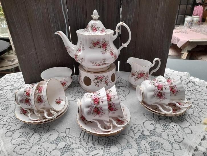Royal albert lavender rose alles los te koop, Antiek en Kunst, Antiek | Servies compleet, Ophalen of Verzenden