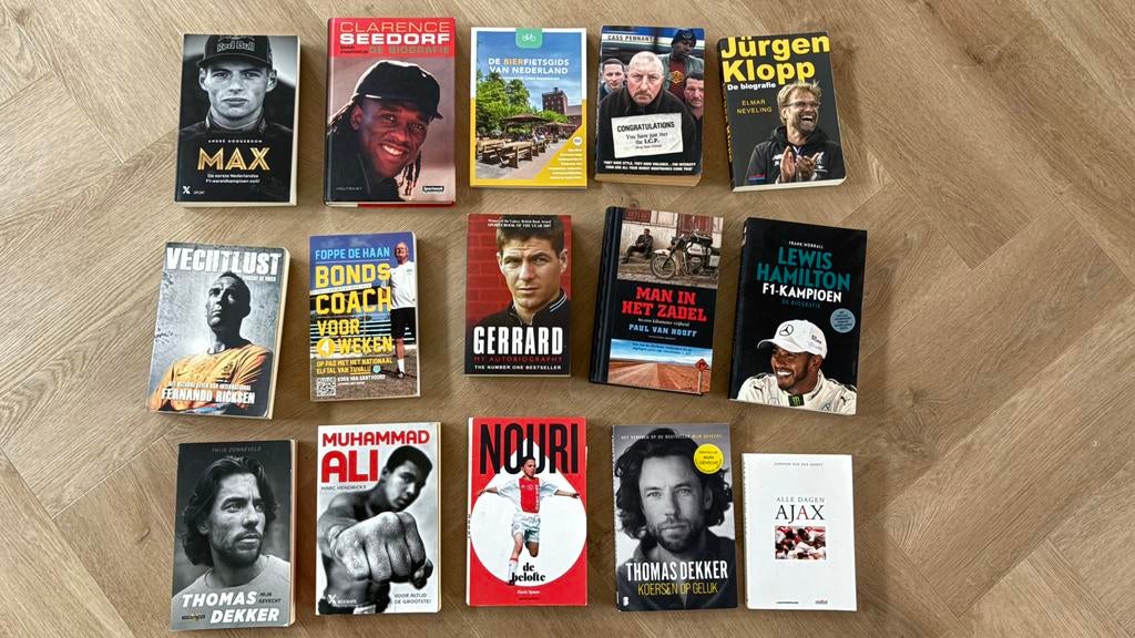 Diverse (sport)boeken, Ophalen, Zo goed als nieuw