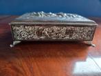 Antieke Sigarendoos met Gedetailleerd Relief, Antiek en Kunst, Ophalen of Verzenden, Zilver