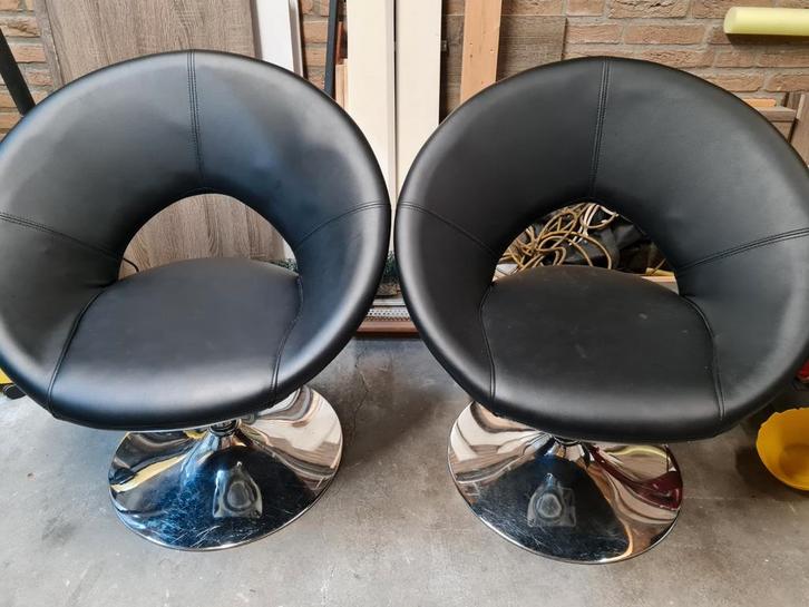 2 Draaibare Zwarte Woonkamer Stoelen, Huis en Inrichting, Stoelen, Zo goed als nieuw, Twee, Metaal, Zwart, Ophalen