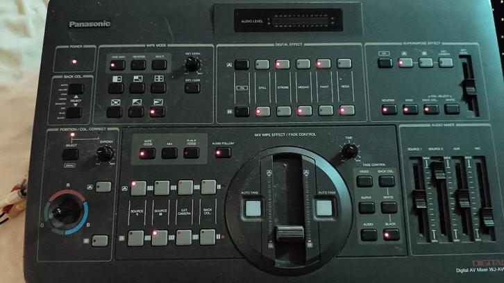 Panasonic WJ-AVE7 AV mixer + WJ-KB50 toetsenbord, Audio, Tv en Foto, Televisie-accessoires, Zo goed als nieuw, Ophalen of Verzenden