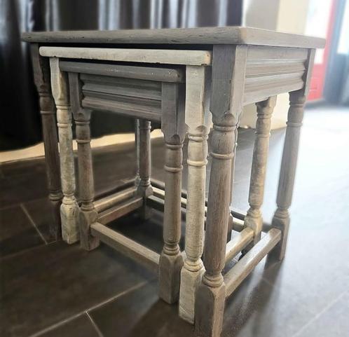bijzet tafeltjes, Huis en Inrichting, Tafels | Bijzettafels, Gebruikt, Rechthoekig, 45 tot 60 cm, Minder dan 55 cm, Hout, Ophalen