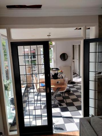 Binnendeuren / deuren woonkamer/keuken kozijn beschikbaar voor biedingen