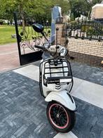Vespa Sprint FULL OPTION, Fietsen en Brommers, Scooters | Vespa, Ophalen, Zo goed als nieuw