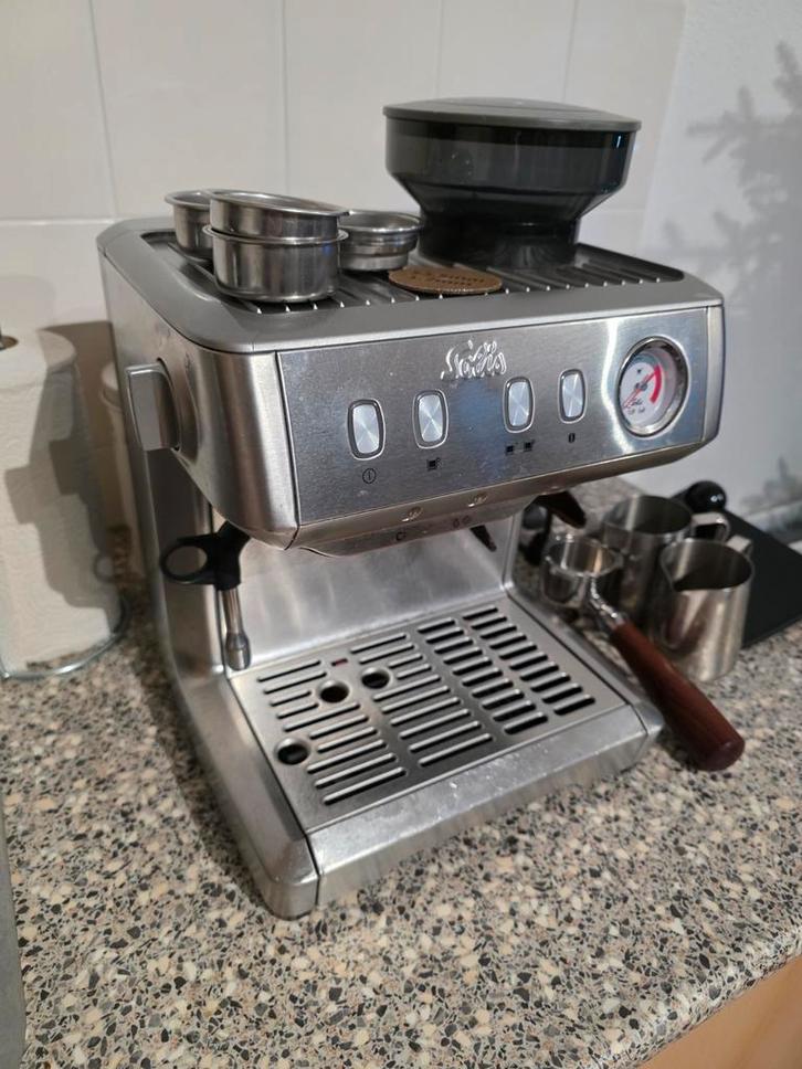 Solis Grind & Infuse Compact 1018 Espressomachine, Witgoed en Apparatuur, Koffiezetapparaten, Gebruikt, Gemalen koffie, Koffiebonen
