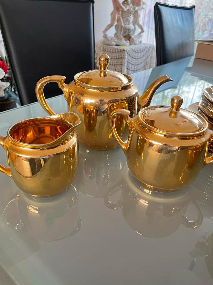 Goudkleurig Theeservies, Huis en Inrichting, Keuken | Servies, Gebruikt, Compleet servies, Effen, Porselein, Ophalen of Verzenden
