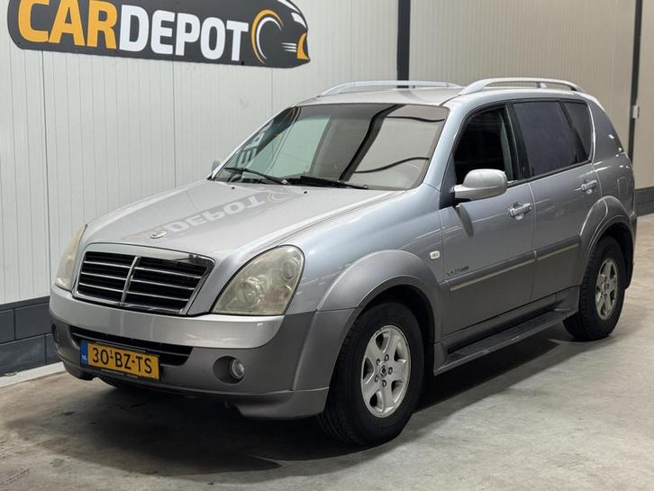 SsangYong Rexton RX 270 Xdi High Roof, Auto's, SsangYong, Bedrijf, Te koop, Rexton, 4x4, ABS, Airbags, Airconditioning, Alarm