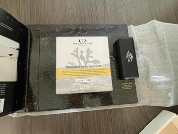 U2 Joshua Tree Tour 2017 Limited Edition VIP Book beschikbaar voor biedingen