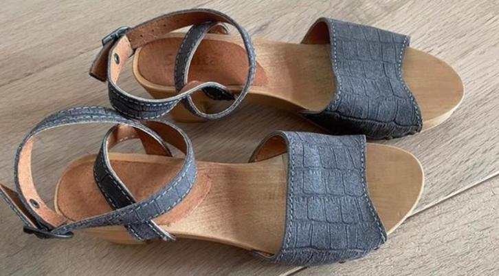 Sanita echt leren grijs blauwe clogs klompen maat 37, Kleding | Dames, Schoenen, Nieuw, Sandalen of Muiltjes, Grijs, Ophalen of Verzenden