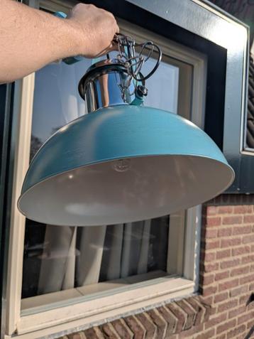 Industriële hanglamp, petrol blauw beschikbaar voor biedingen