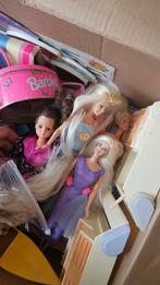 Flinke doos met originele Barbie spullen, Kinderen en Baby's, Speelgoed | Poppen, Ophalen, Gebruikt, Barbie