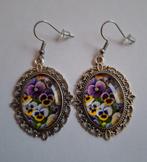 Viooltjes bloemen hang oorbellen, Sieraden, Tassen en Uiterlijk, Overige materialen, Hangers, Nieuw, Ophalen of Verzenden