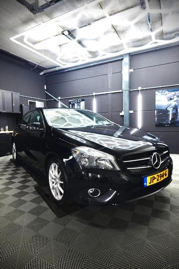 Mercedes-Benz A-Klasse A180 1.6 Blue Efficiency 2015 Zwart beschikbaar voor biedingen