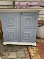 Kast ligt blauw geschilderd opknapper, Ophalen, Gebruikt