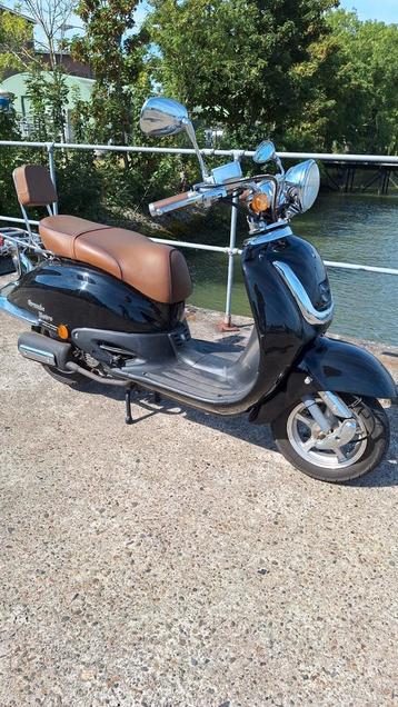 Snor scooter grande retro nette staat! beschikbaar voor biedingen