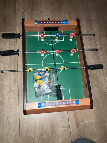 Houten Voetbaltafel 50cm beschikbaar voor biedingen