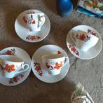 Vintage servies ( 4 bordjes en 2x kop en schotels), Huis en Inrichting, Keuken | Servies, Ophalen, Overige materialen, Zo goed als nieuw