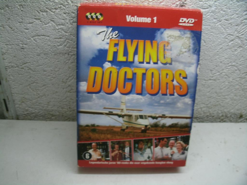dvd 248b flying doctors 3 dvd, Alle leeftijden, Ophalen of Verzenden, Zo goed als nieuw