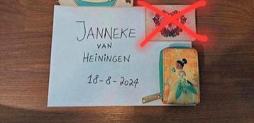 Leuk klein portomoneetje van disney tiana!  beschikbaar voor biedingen