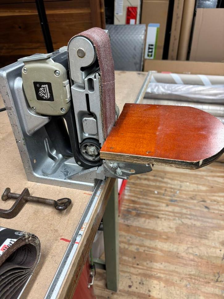 Elu Bandschuurmachine MHB 157/02 Type 4, Doe-het-zelf en Verbouw, Gereedschap | Schuurmachines, Gebruikt, Bandschuurmachine, 600 tot 1200 watt