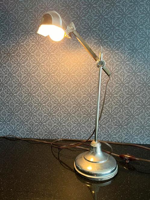 Bureaulamp verstelbaar in Chroom vintage, Antiek en Kunst, Antiek | Lampen, Ophalen of Verzenden