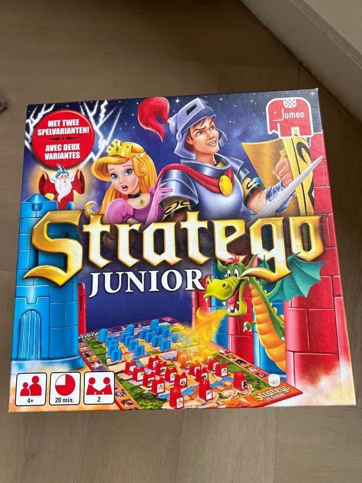 Stratego junior bordspel, Hobby en Vrije tijd, Gezelschapsspellen | Bordspellen, Zo goed als nieuw, Een of twee spelers, Ophalen of Verzenden