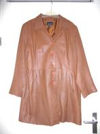 Prachtige beige soepele kalfslederen jas, valt mooi. Maat 4, Kleding | Dames, Grote Maten, Ophalen of Verzenden, Gedragen, Beige