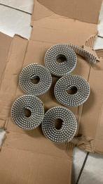 Rolnagels 2.3x55 875 stuks coilnails rvs spijkers, Ophalen of Verzenden, Zo goed als nieuw, Spijkers, Rvs
