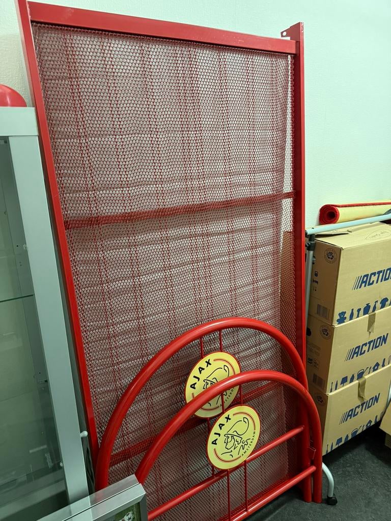 Ajax Bed, Huis en Inrichting, Slaapkamer | Bedden, Ophalen, 90 cm, Eenpersoons, Zo goed als nieuw