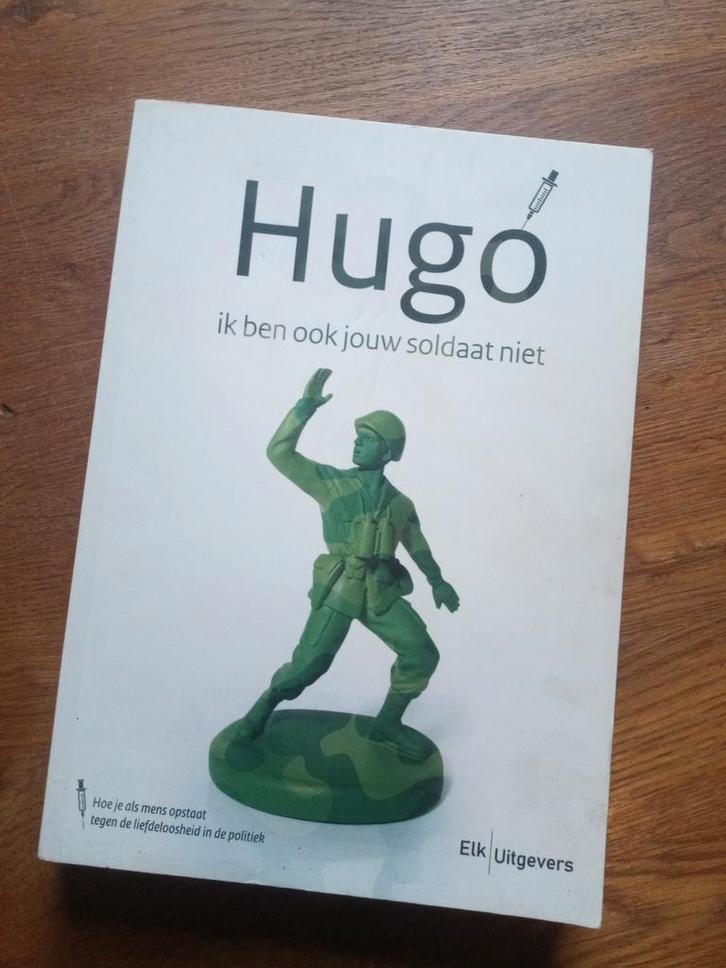 Frank Ruesink - Hugo, ik ben ook jouw soldaat niet, Boeken, Essays, Columns en Interviews, Gelezen, Ophalen of Verzenden