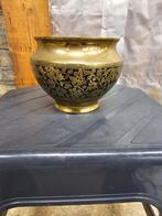Antieke bloempot messing met bloemmotief, Antiek en Kunst, Ophalen of Verzenden