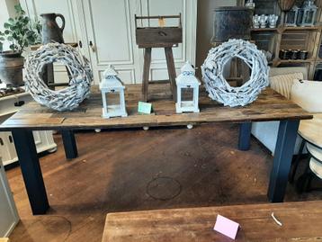 Industriële eettafel planken blad metalen poten 210 cm beschikbaar voor biedingen
