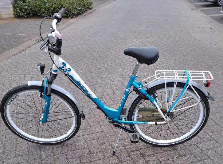 Goedfietsende gebruikte Alpina 26 inch meidenfiets., Fietsen en Brommers, Fietsen | Meisjes, Gebruikt, 26 inch of meer, Handrem