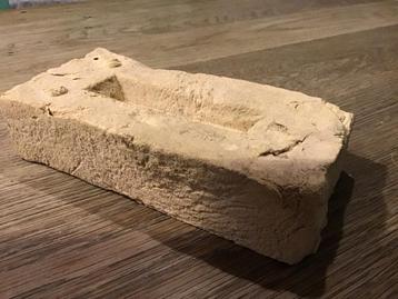 Handvormsteen beschikbaar voor biedingen