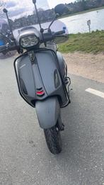 Piaggio vespa 2022, Fietsen en Brommers, Scooters | Vespa, Ophalen, Overige modellen, Maximaal 45 km/u, Zo goed als nieuw