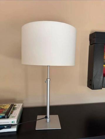 Set van 2 tafellampen beschikbaar voor biedingen