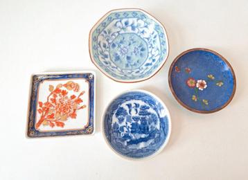 Set van 4 Chinese Schaaltjes beschikbaar voor biedingen