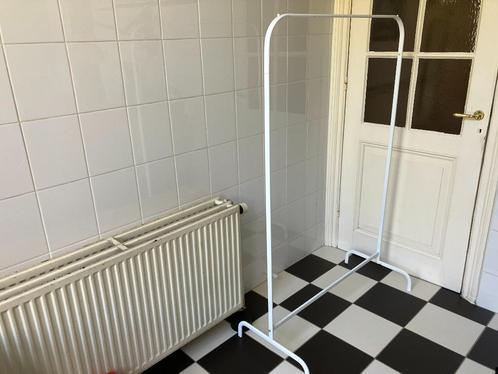 Kledingrek in goede staat - Lees en zie foto’s, Kleding | Dames, Kledingrekken, Zo goed als nieuw, Ophalen