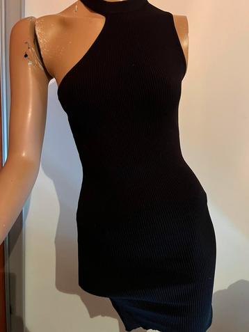 BERSHKA jurk maat s NIEUW MET KAARTJES  beschikbaar voor biedingen
