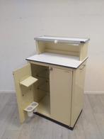 Vintage metalen medisch kastje dokterskast metaal vitrine, Ophalen, Gebruikt, ., .