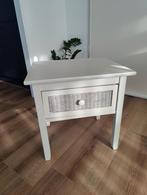 Wit bijzettafeltje, nachtkastje, Ophalen, Rond, Minder dan 55 cm, 45 tot 60 cm