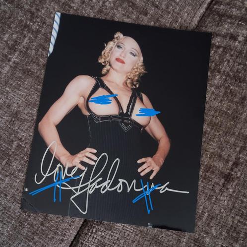 ECHTE HANDTEKENING VAN MADONNA, Verzamelen, Muziek, Artiesten en Beroemdheden, Zo goed als nieuw, Foto of Kaart, Gesigneerd, Verzenden