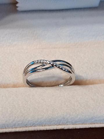 Nieuwe Zilveren Ringen - €10 per stuck beschikbaar voor biedingen