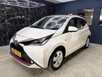 Toyota Aygo 1.0 VVT-i x Opendak / Achteruitrij Camera, Voorwielaandrijving, Gebruikt, Euro 6, 4 stoelen