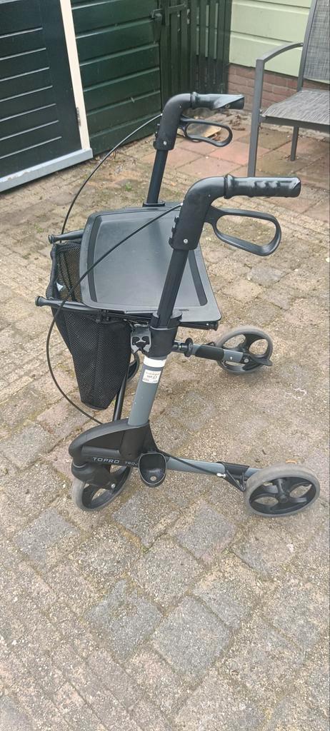 Topro troja rollator m, Diversen, Rollators, Zo goed als nieuw, Lichtgewicht, Opvouwbaar, Ophalen