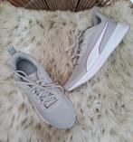 Puma Schoenen nieuw, Puma, Ophalen of Verzenden, Grijs, Sneakers of Gympen