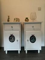 2 witte nachtkastjes ook grote tuintafel queen Ann dressoir, Ophalen, Zo goed als nieuw